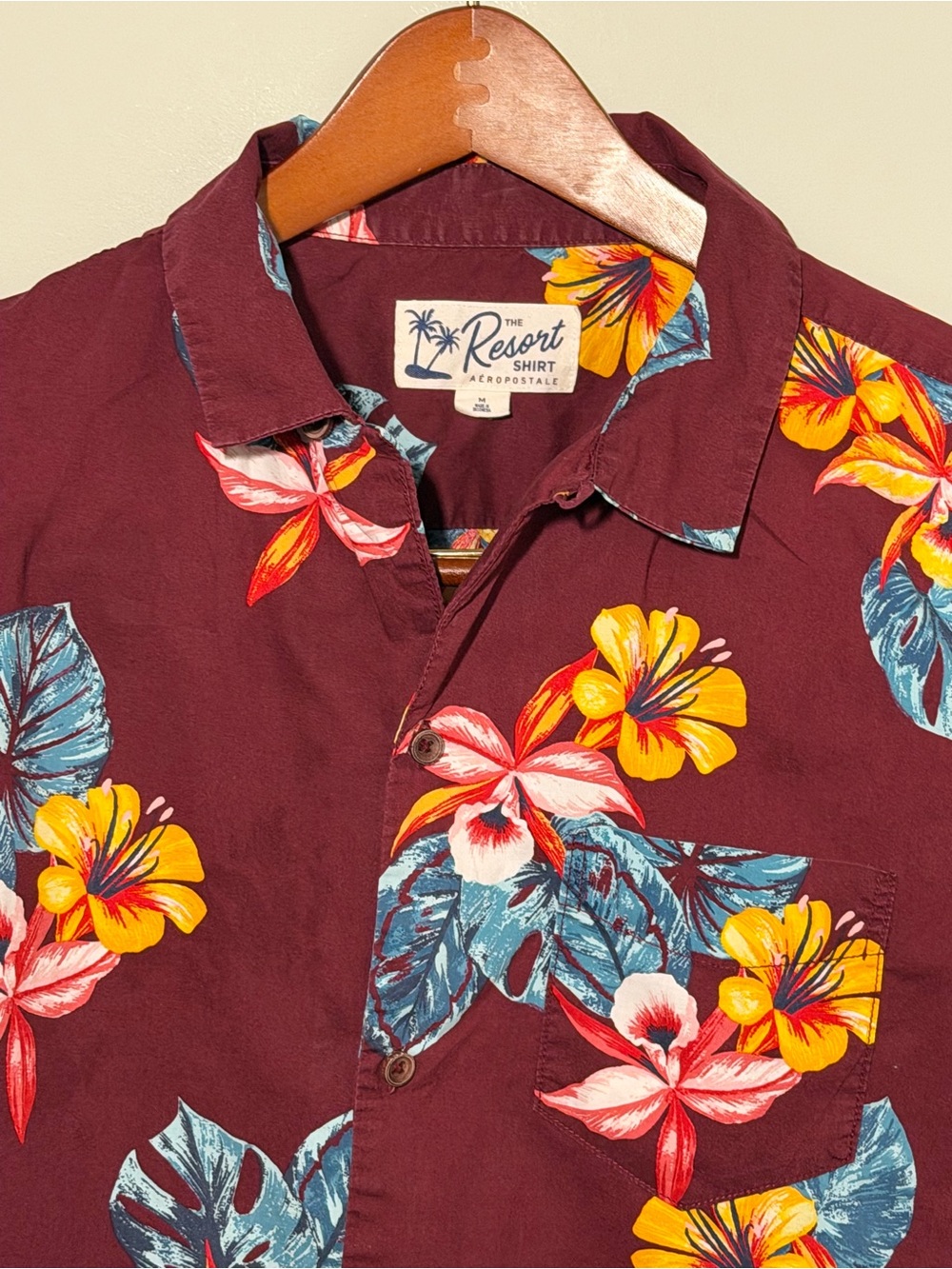 Aeropostale Burgundy Floral Button-Down Shirt with Yellow & Blue Accent. Cotton.